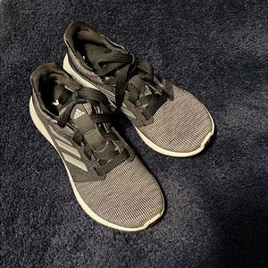 Women’s Adidas Bounce edge lux black/gray size 10